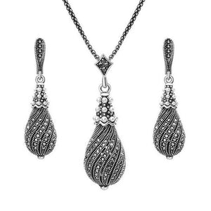 Black & Pearl Set
